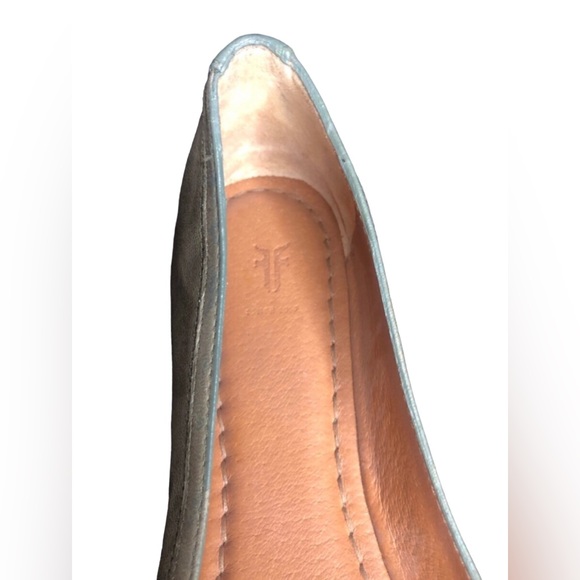 Frye Sage Green Round Toe Flats Size 8 - Picture 3 of 9